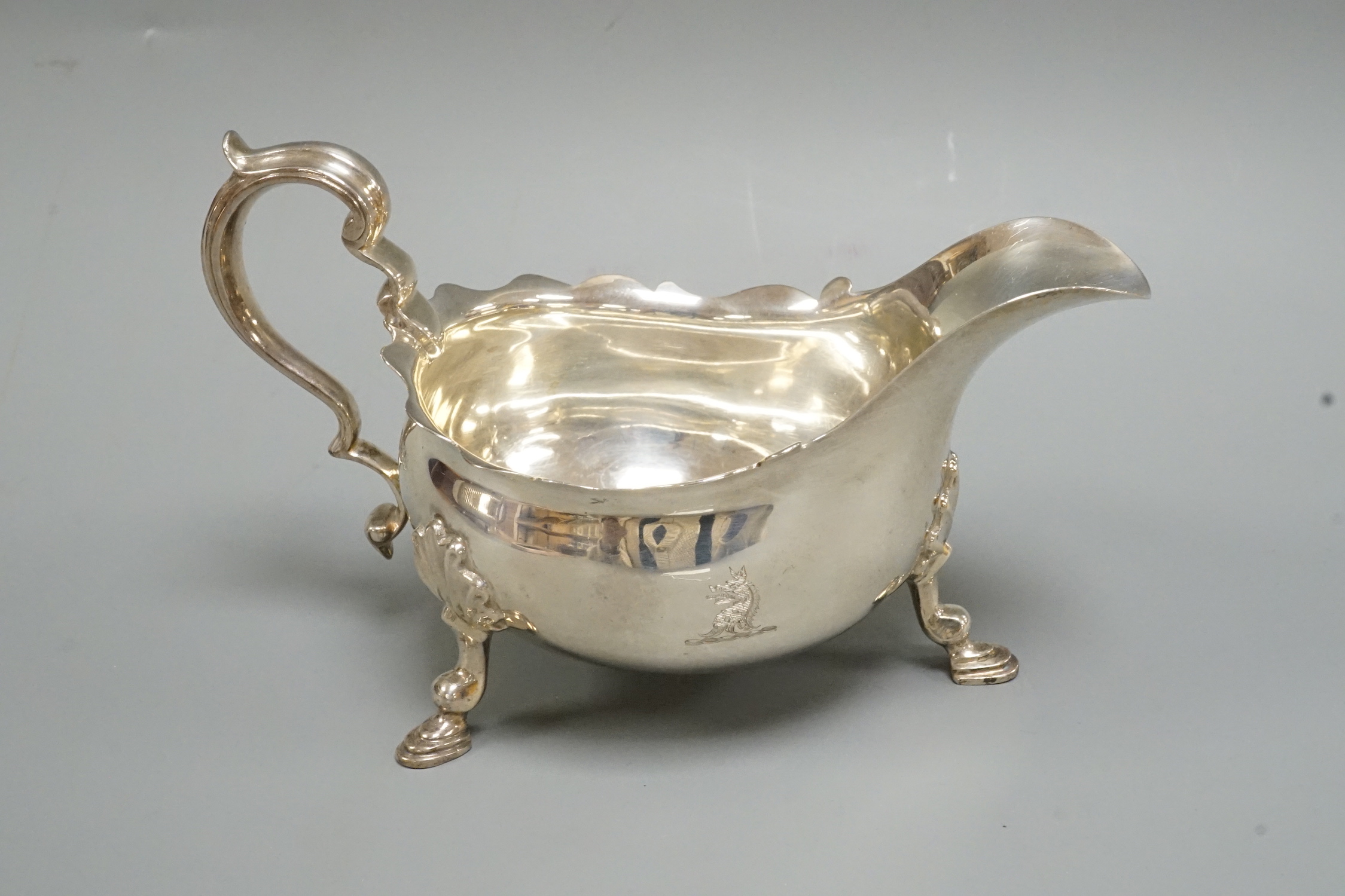 A George V silver sauceboat, by Thomas Bradbury & Sons Sheffield, 1920, 7.5oz.